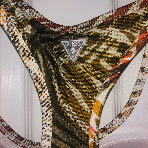 Guess sports bra (M) - Picture 4 of 5